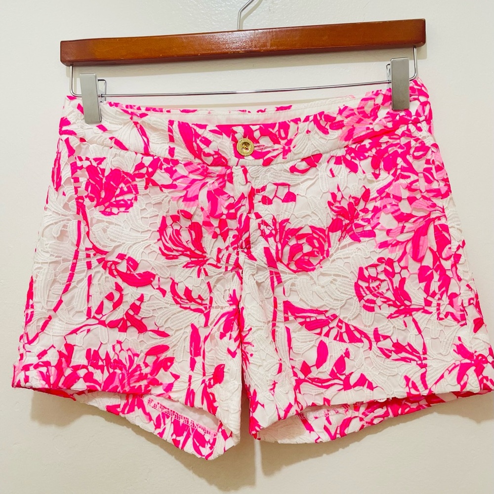 NEW LILLY PULITZER RESORT WHITE CALIENTE KELLY LACE SHORTS SIZE 00. - Picture 3 of 17